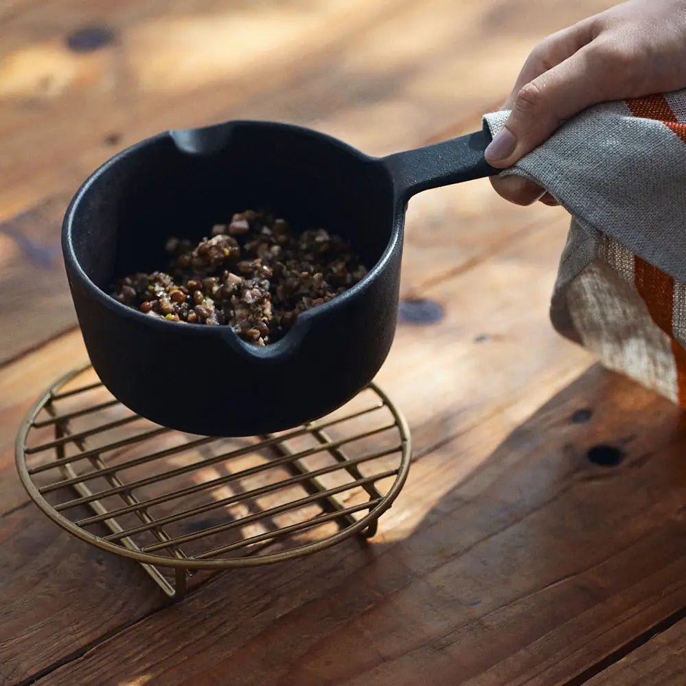 Brass Wire Stand. Round