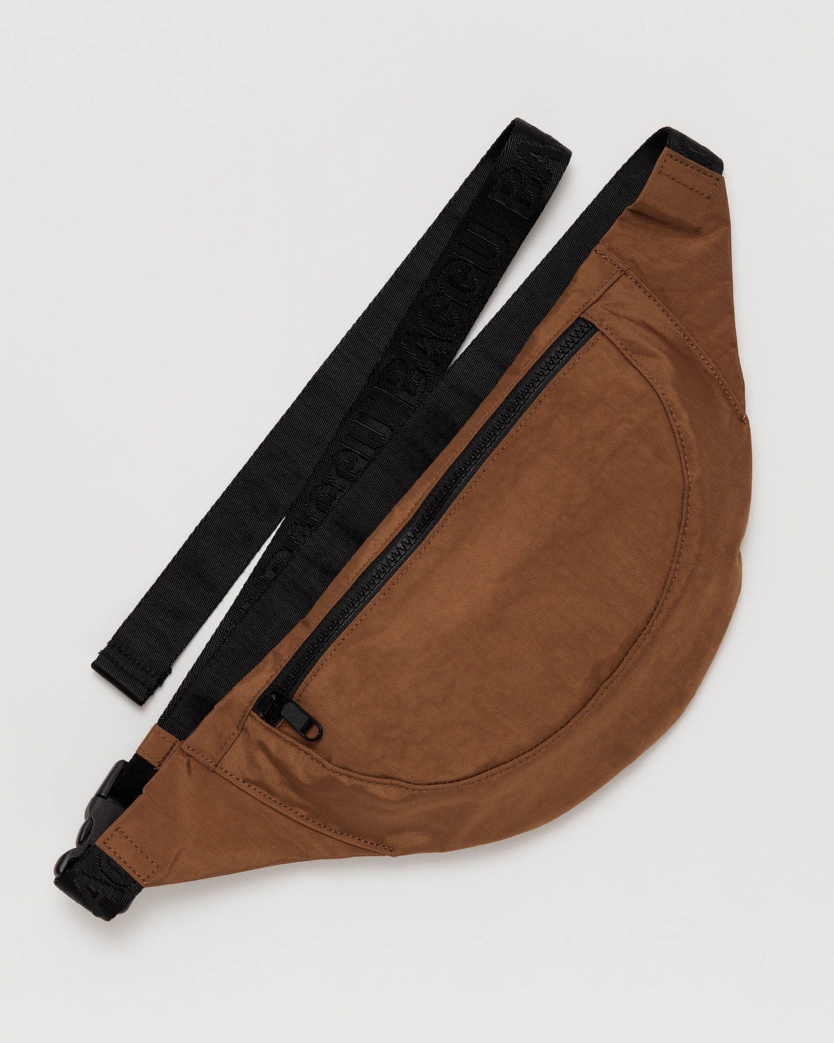 BAGGU | Crescent Fanny Pack