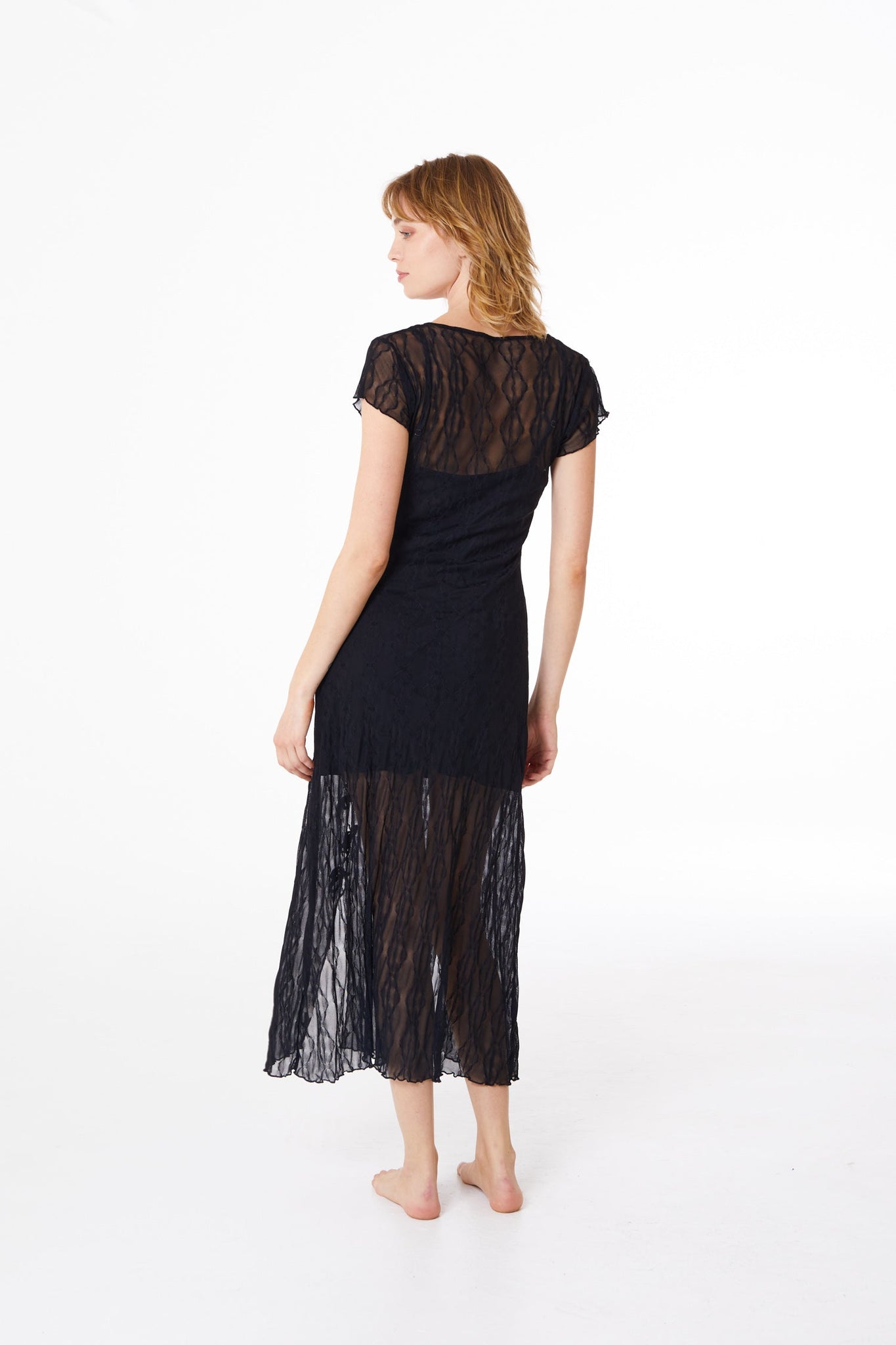 Find Me Now | Mariposa Lace Midi Dress with Lining