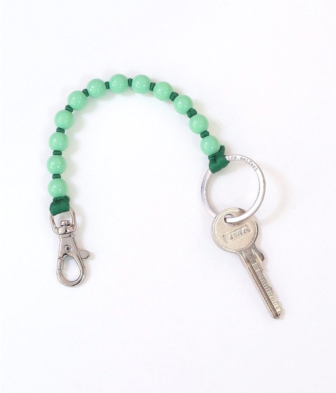 Ina Seifart | Perlen Short Key Holder in Pastel Green