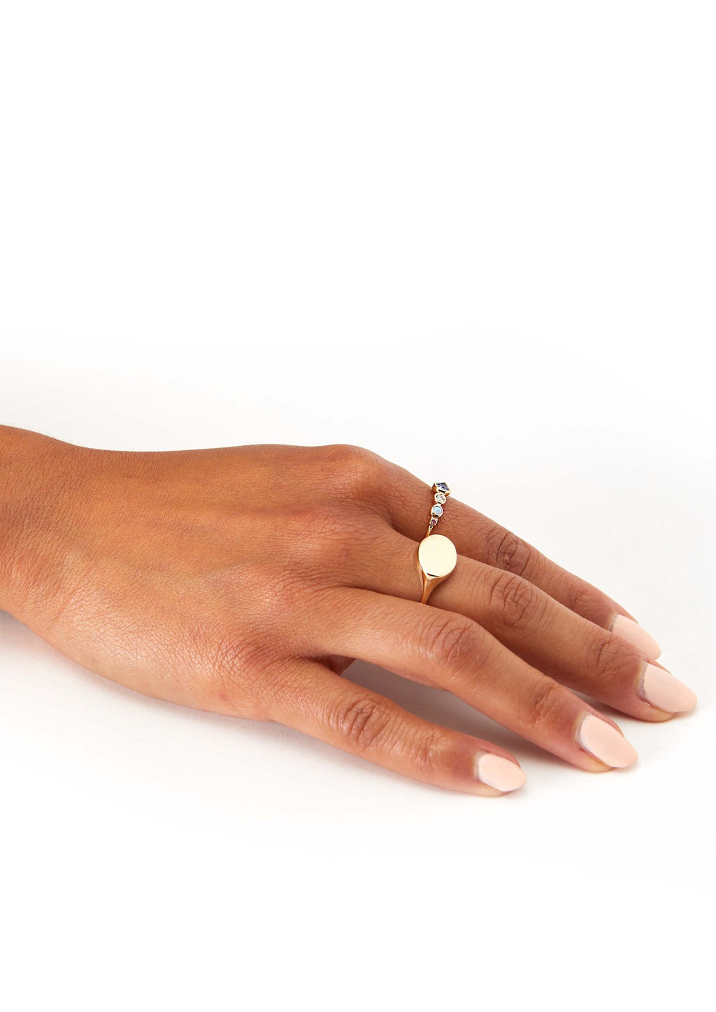 Scosha | Oval Signet Ring in Gold