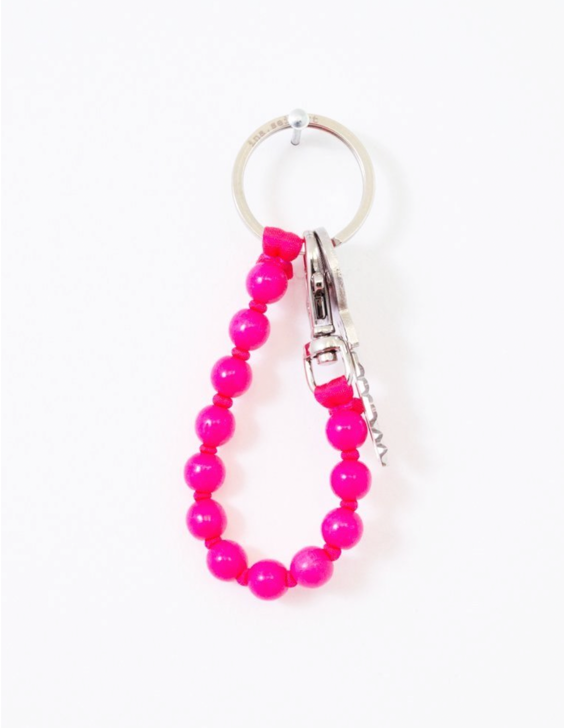 Ina Seifart | Perlen Short Key Holder in Neon Pink
